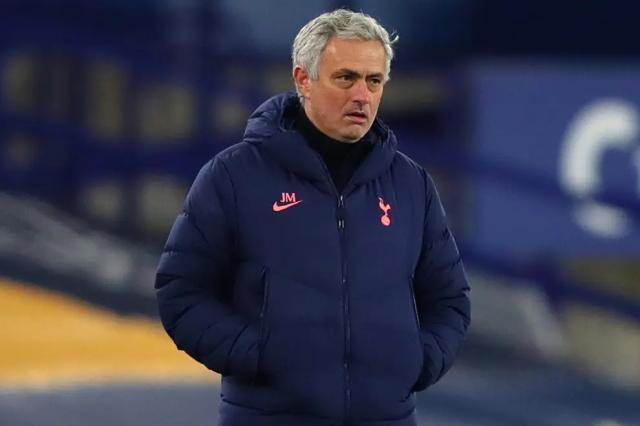 开云入口-穆里尼奥：猫鼠游戏 伟大个性输给难以置信的失误